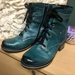  Teal Dromedaris Kara Combat Boots- EXCELLENT!